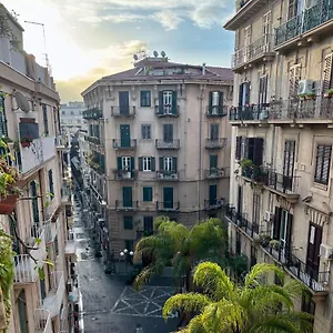 Castelnuovo #politeama Palermo